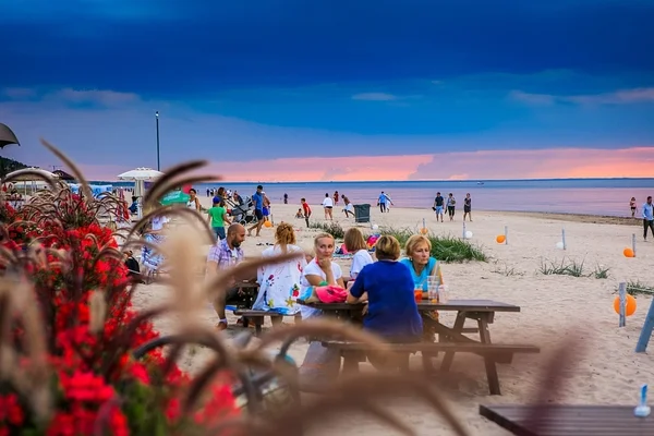 Kafejnīca Jūrmalā