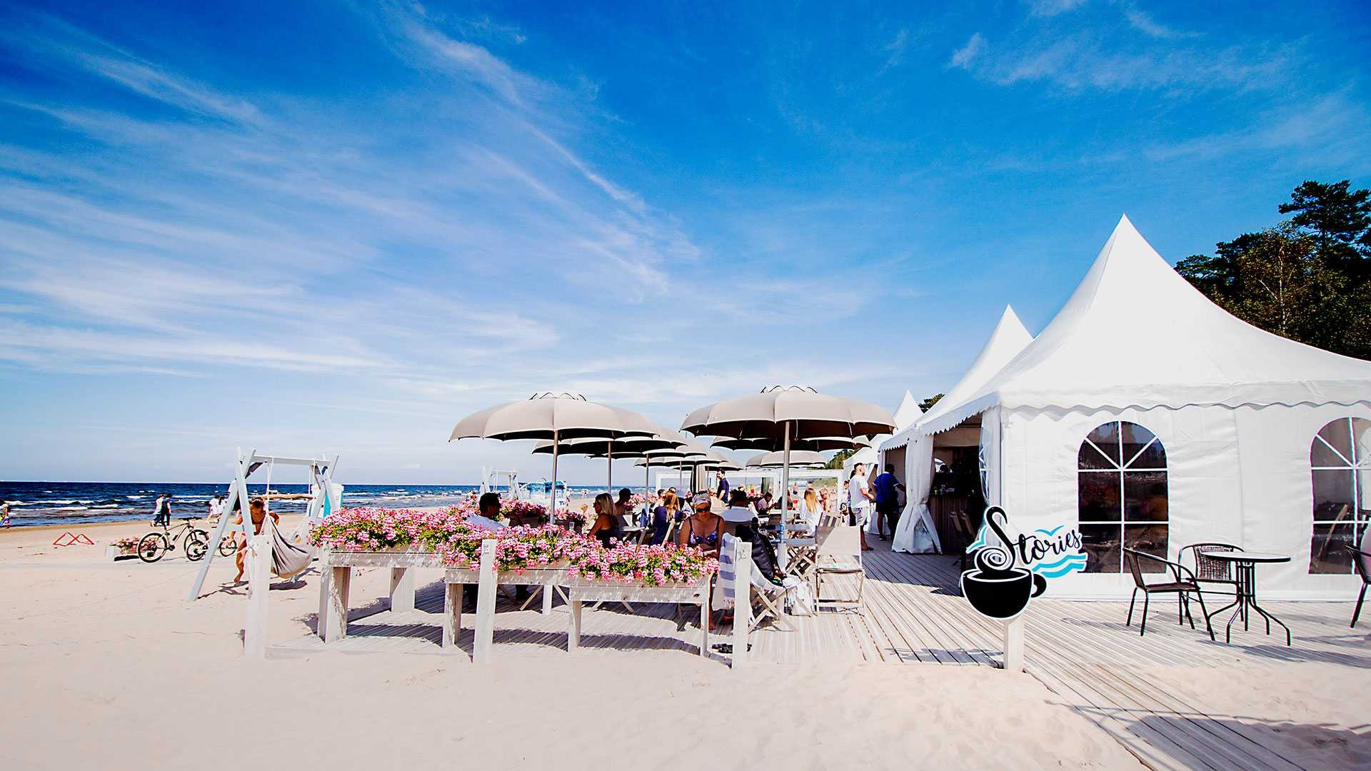 Pludmales kafejnīca Stories